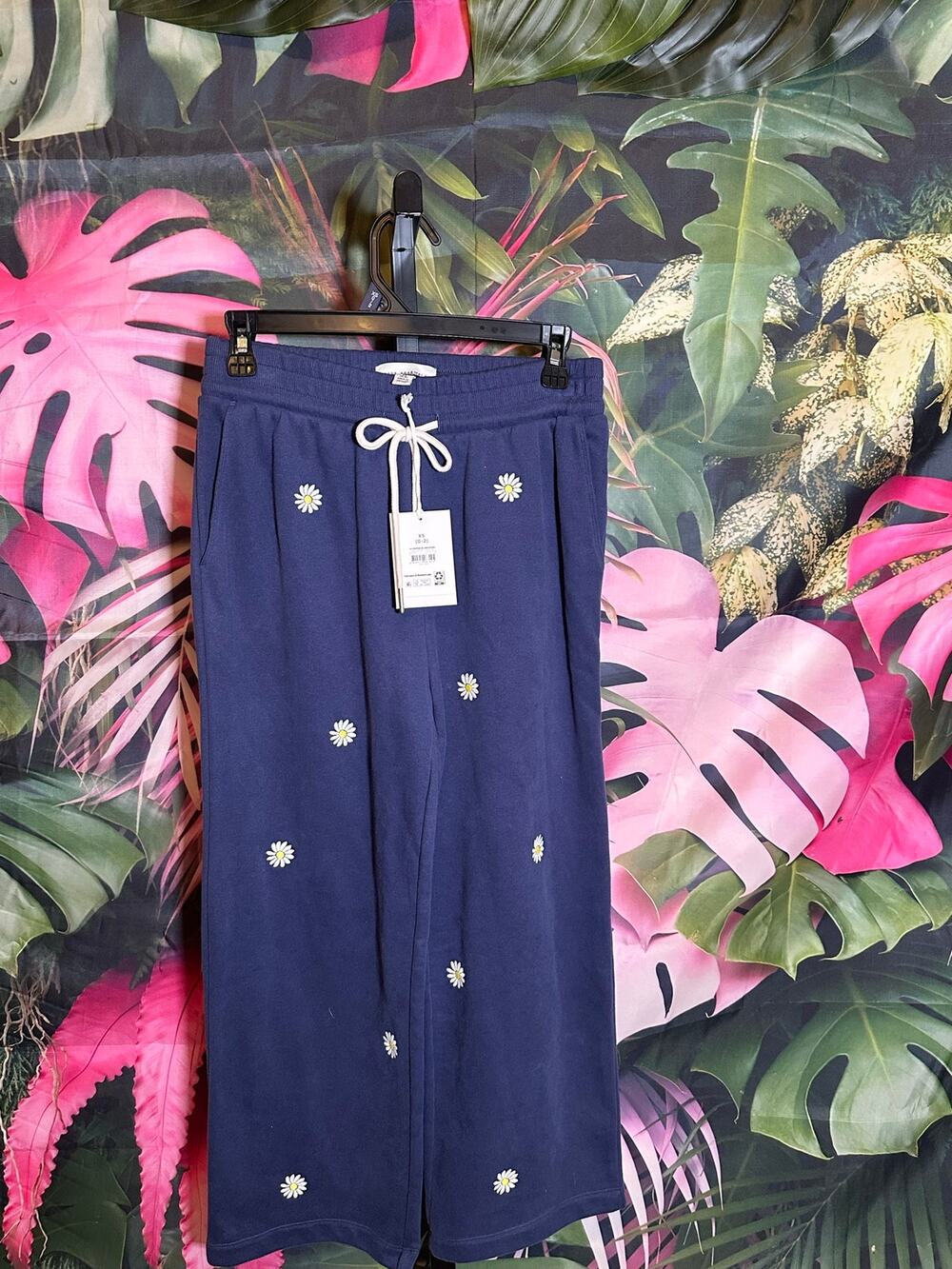 Free assembly straight leg sweat pants